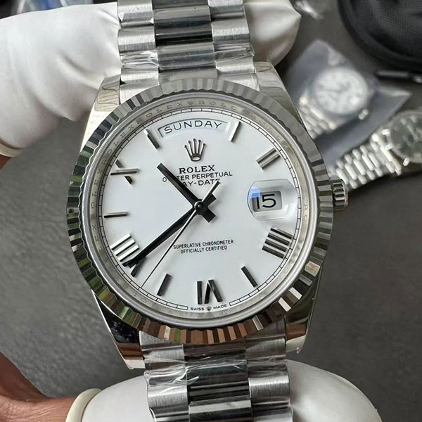 【加重版 RC製】ロレックスコピー時計 M228236-0010 デイデイト 40mm ホワイト 